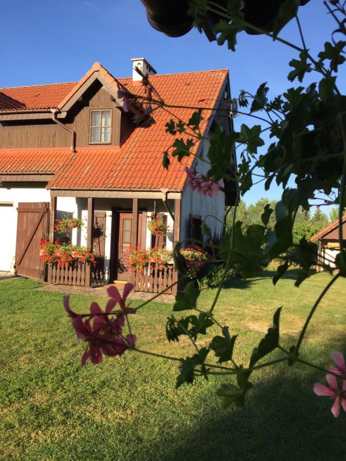 Mietkie Pole Villa Bagian luar foto